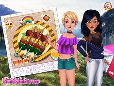 Jasmine Rapunzel on Camping